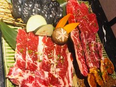 -山川小町·极番烧肉(新地假日广场店)