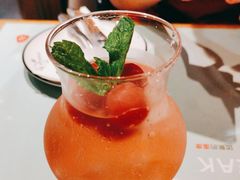招牌水果茶-原石牛扒·约会餐厅(龙城万科里店)