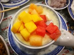 -广信牛奶甜品世家(台东店)