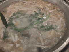 -老来福·非遗酸汤兔(凯旋路店)