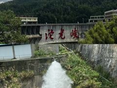 -平江沱龙峡漂流