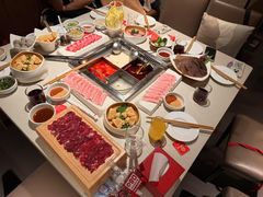 -海底捞火锅鲜切牛肉主题店(长寿路店)