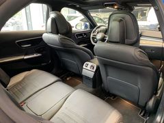 -贵州贵星奔驰4S店(观山湖店)