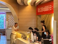 -极光口腔·矫正种植修复(锦江店)