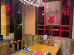 -老滇山寨•云南特色菜•地方菜•民族风情歌舞表演(金碧店)