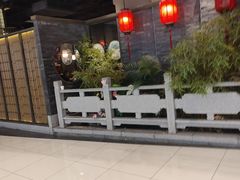 门面-哥老官重庆美蛙鱼头(宝山龙湖店)