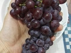 国产无核珍珠红-PAGODA百果园(台柳路凯德广场店)