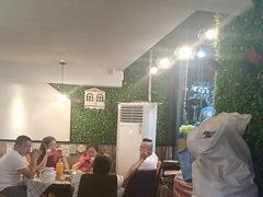 -顶峰夜宴·龙虾烧烤大排档(九江学院店)