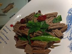 黑腐竹拌芥蓝-雲蜀龙阁·金牌水煮鱼(方庄店)