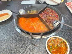 -渝里重庆火锅(航天城店)