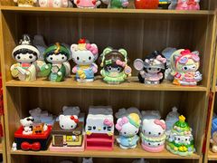 -郑在DIY·潮玩银饰绘画手作(中央大道旗舰店)