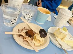 -HUGS coffee(东区店)