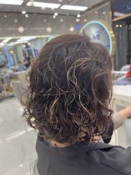 -5M HAIR SALON