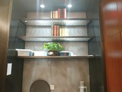 -琥珀老六龙虾(四里河店)