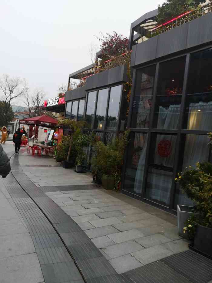 吴越荣记(月光码头超级店)-"今天姐妹们聚餐 选择了月光码头的吴越