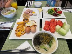 -上海虹桥西郊假日酒店