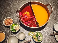 -三出山火锅(南京万象天地店)