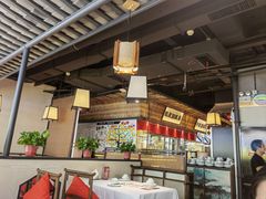 -江城小馆陕南妈妈菜·全球旅行餐厅(钟楼店)