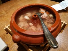 -云海肴·汽锅鸡·云南菜(天山百盛优客店)