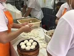 -哈笼包子(三岔路口店)