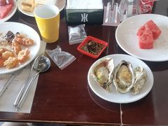 -荣誉国际酒店-云顶旋转餐厅