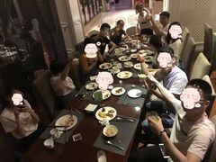 -荣誉国际酒店-云顶旋转餐厅