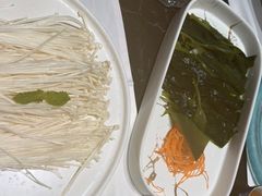 -红鼎豆捞·非遗鲍皇汤火锅(宝丰路店)