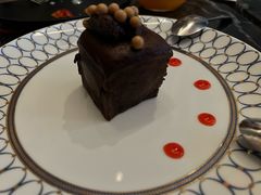 -LES ELITES 英集荟(南京西路店)