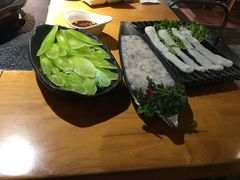 -洪氏嗨捞·广东猪肚鸡·椰子鸡火锅(西咸万象城店)