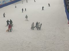 -乔波室内滑雪场