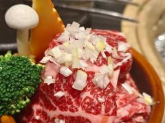 -山川小町·极番烧肉(新地假日广场店)