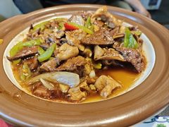 -老码头黑皮肘子锅包肉熏酱水饺(文政街店)