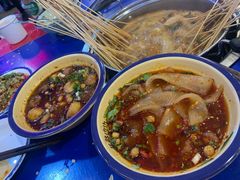-马路边边串串香形象店(磐石路店)