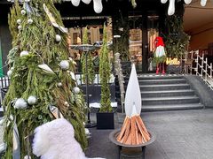 -W COLLECTIVE  DESSERT SHOP