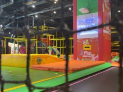 -蹦蹦跳跳(新奥购物中心店)