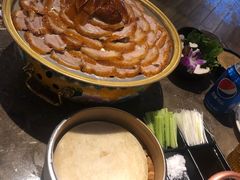 -三人行骨头王火锅(长寿店)