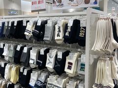 -hotwind热风(中贸广场店)