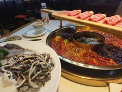 -二荆条·城市森林火锅旗舰店