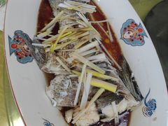 -雪湖煜辰鱼头老店(雪野湖店)