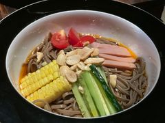 -穹六人间 people 6(岳阳路店)