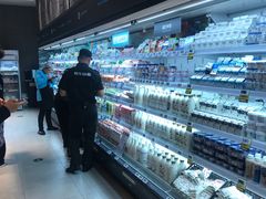 面包甜点陈列柜-盒马鲜生(皇庭广场店)