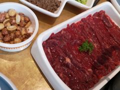 -左庭右院鲜牛肉火锅(金山万达店)