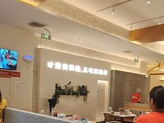 -肥肥虾庄·金牌油焖大虾(汉口城市广场店)