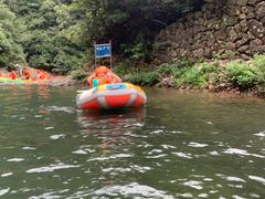 -安吉龙王山峡谷漂流