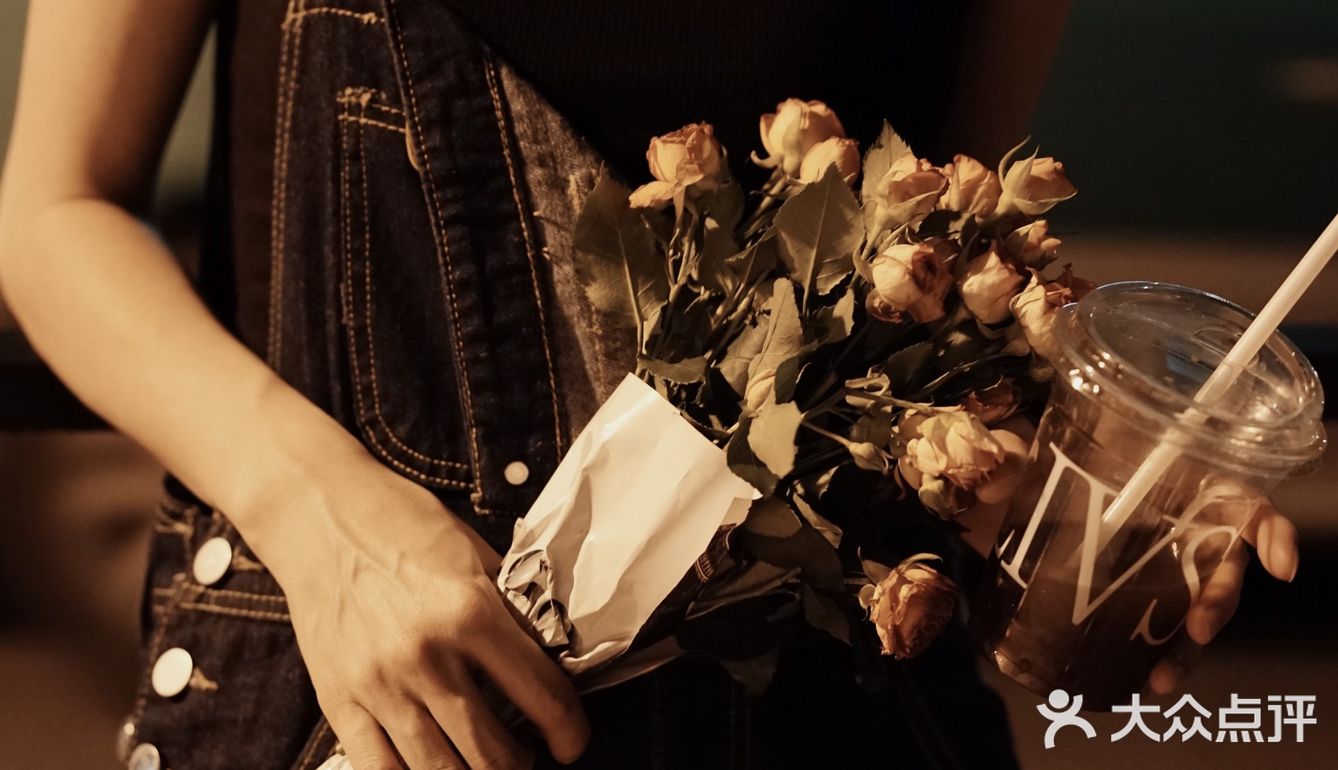 隧道拍照·🖤不出意外的話 我們不會再見了吧