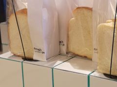 -Dough&Joe团憩(瑞虹天地月亮湾店)