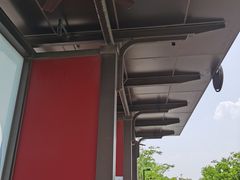 -奕欧来上海购物村停车场