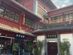 -金碧商城-地下停车场