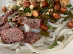 -牛八宝桂林米粉(八里庄店)