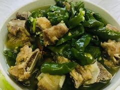 青椒排骨-明华饭庄(清泉街店)